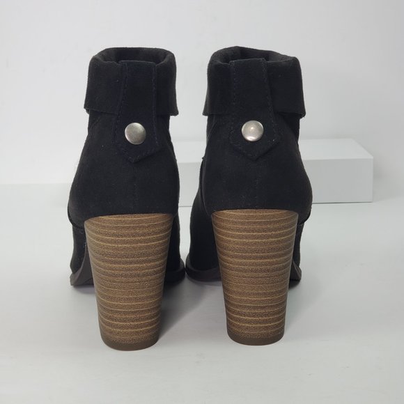 POP Black Faux Suede Stacked Look Heel Shawnee Peep Toe Ankle Bootie Size 5M - Picture 7 of 12